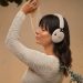 Bose QuietComfort Ultra Headphones e Ultra Open Earbuds na cor Driftwood Sand
