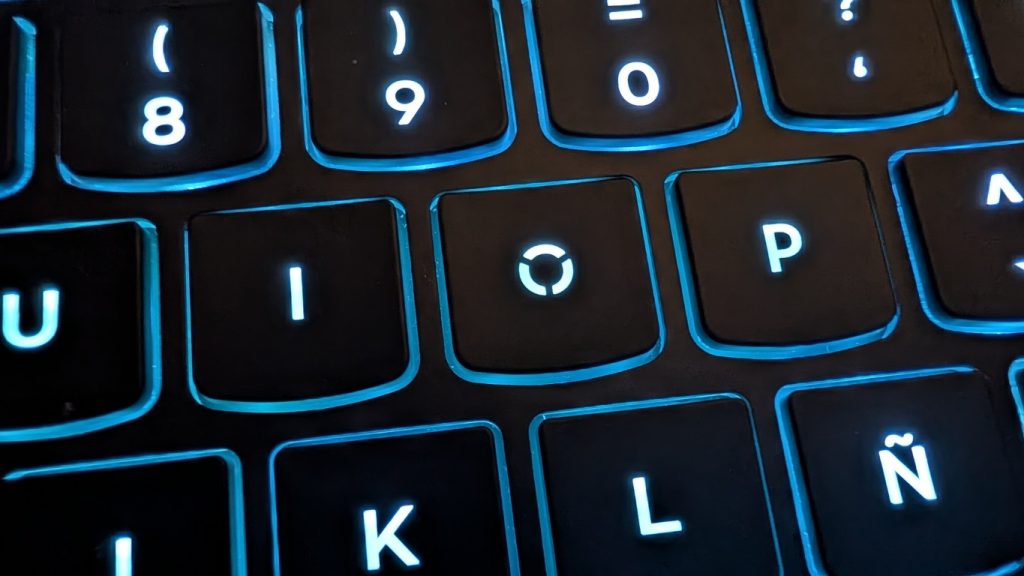 Analise Lenovo Legion 9 18IAX10 5