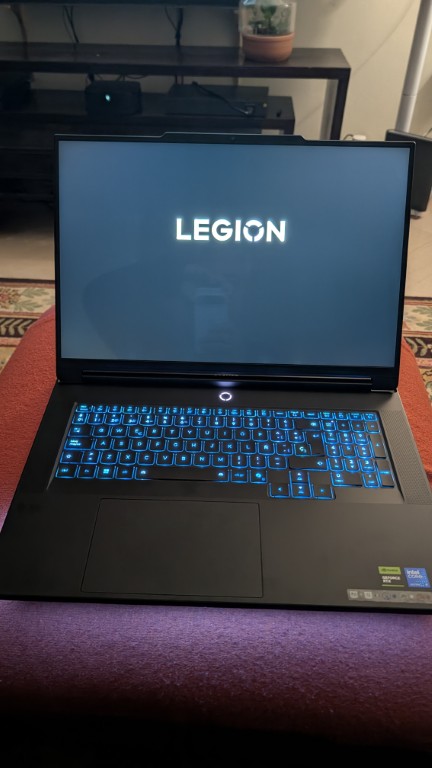 Analise Lenovo Legion 9 18IAX10 8
