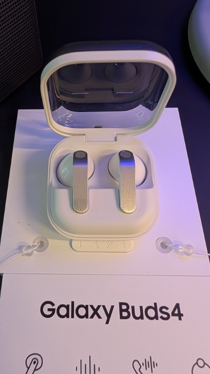 Estes são os novos Samsung Galaxy Buds4 Series 4 Galaxy Buds4 Series 4