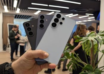 Samsung Galaxy S26 Ultra com Privacy Display, câmara de 200 MP e design em Cobalt Violet