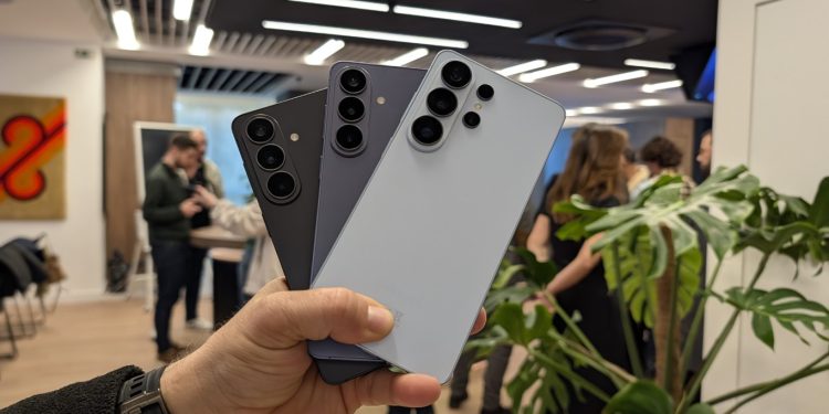 Samsung Galaxy S26 Ultra com Privacy Display, câmara de 200 MP e design em Cobalt Violet