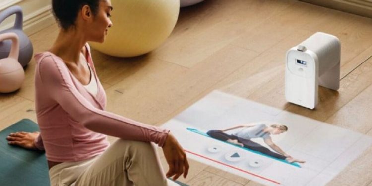 Samsung Premiere 5 projector 4K com ecrã táctil interactivo