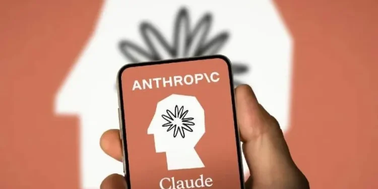 Anthropic recusa o Pentágono e não ajoelhou! 1 Dario Amodei, CEO da Anthropic, em entrevista, com logótipo da empresa ao fundo