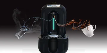 Kara Pod coffee maker em bancada de cozinha