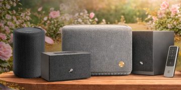 colunas Audio Pro em ambiente doméstico moderno com sistema multiroom ativo