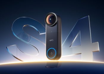 Eufy Video Doorbell S4 com câmara circular e tecnologia AI tracking numa porta de casa inteligente