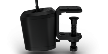 Logitech G RS H-Shifter em cockpit de simulação com alavanca manual de 7 velocidades