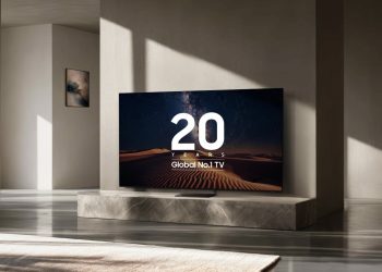 televisão Samsung Neo QLED de grandes dimensões numa sala moderna com imagem de alta definição