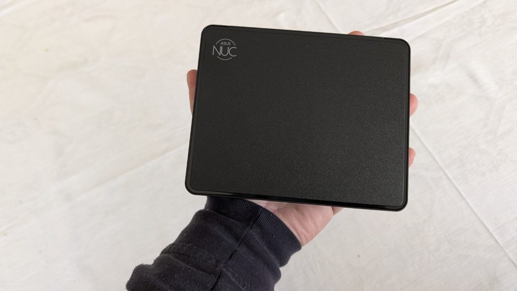 Analise ASUS NUC 16 Pro Mini PC Ultra X7 b