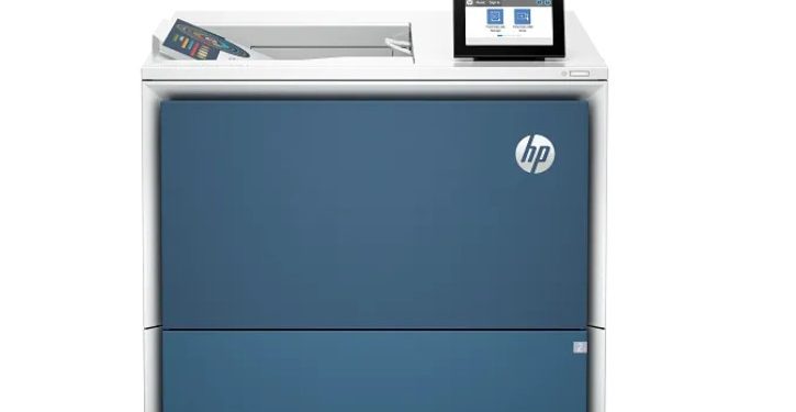 impressora HP LaserJet moderna com painel digital e interface inteligente