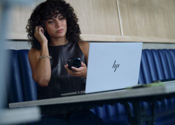 interface HP IQ em portátil com assistente inteligente e integração entre dispositivos