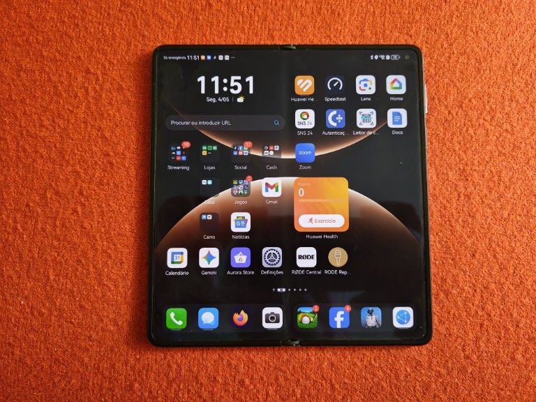 Analise Huawei Mate X7 rotated