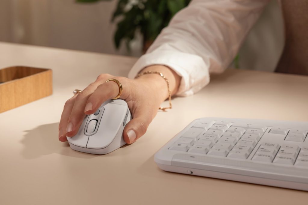 Logitech Signature Comfort Plus: finalmente um rato com almofada 2 Logitech Signature Comfort Plus M850L 1