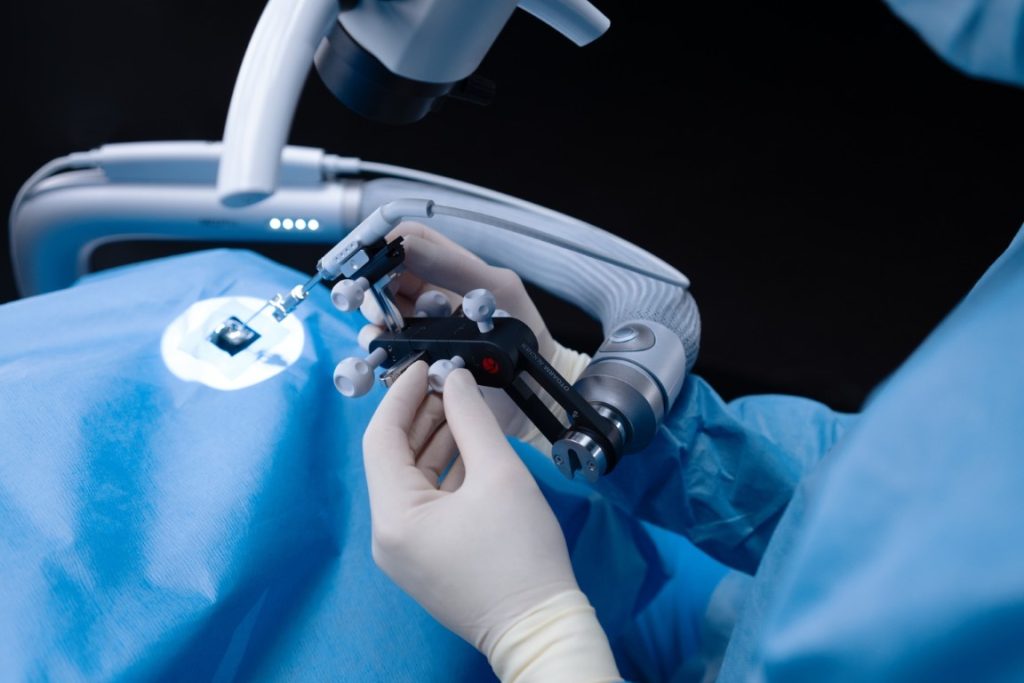 MED-EL traz cirurgia robótica do ouvido para Portugal 3 OTOARM OTODRIVE 3