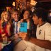 Quatro telemóveis Motorola moto g 2026 alinhados em cores Pantone sobre fundo neutro: g37, g37 power, g47 e g87