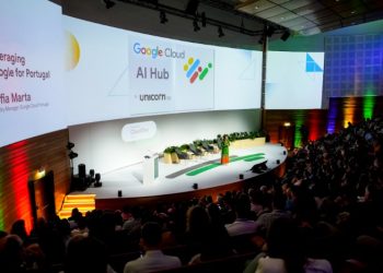 Apresentação da Google Cloud AI Live Lisboa com demonstração de ferramentas de inteligência artificial para empresas.