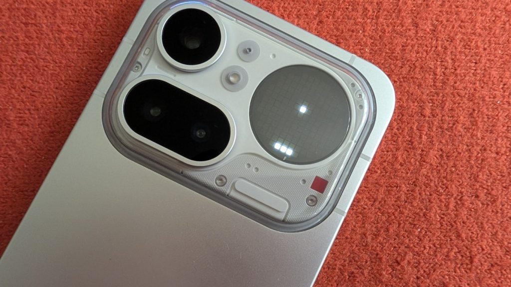 Análise Nothing Phone 4a Pro: Glyph Matrix renovada 8 PXL 20260601 110317810