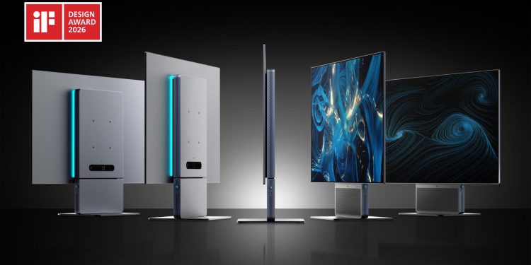 Monitor TCL 32X3A OLED+ numa secretária moderna com imagem de videojogo em alta definição.